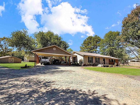 2nd image of 140 Taylor Creek Rd