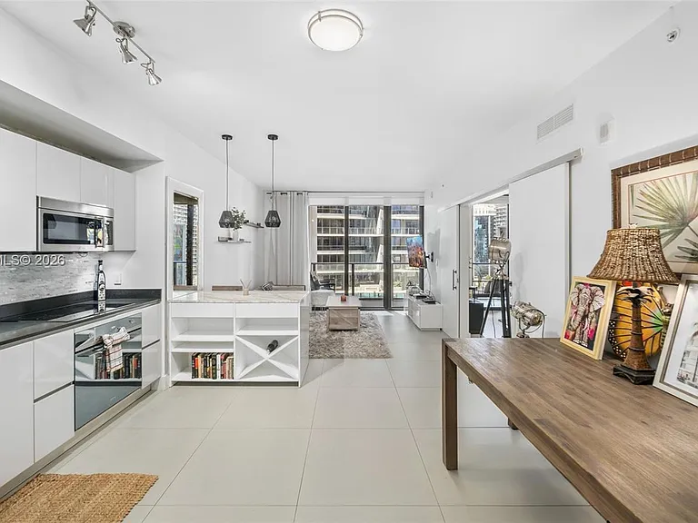 1010 Brickell Ave #2008 — Photo 3