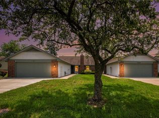 12001 W 120th Ter, Overland Park, KS 66213