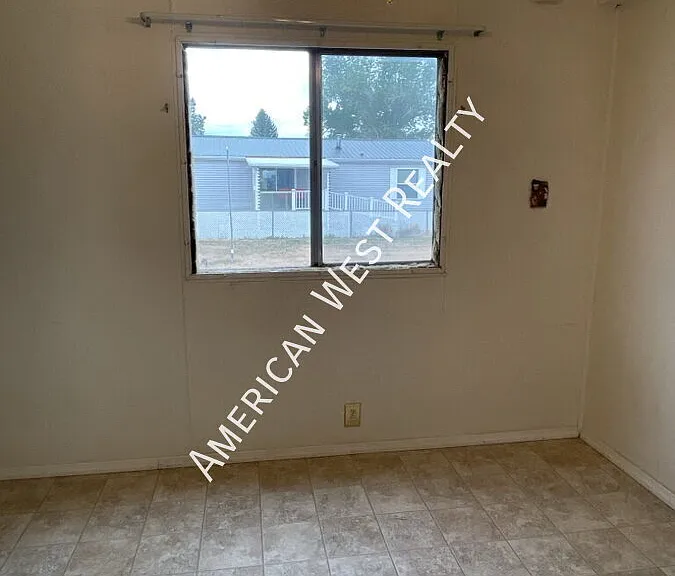 217 C St — Photo 9