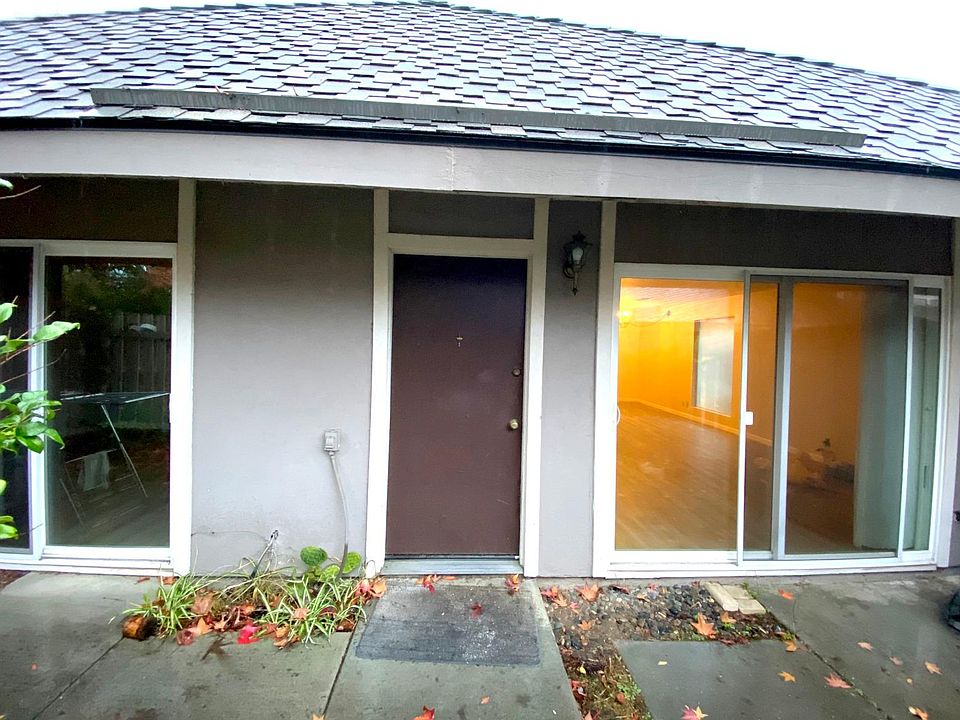 1st image of 21088 Red Fir Ct