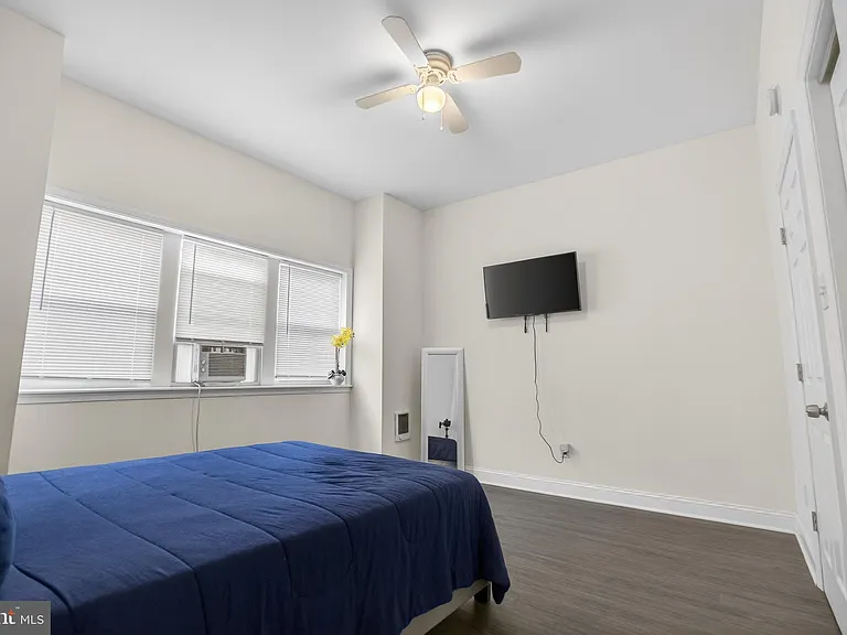 3138 W Allegheny Ave #B — Photo 3