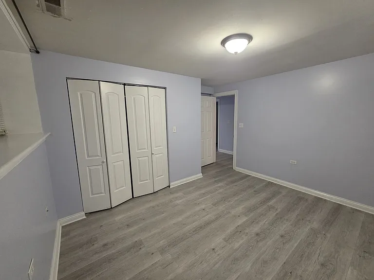 1946 W Touhy Ave #1 — Photo 18