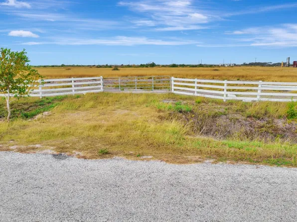 730 County Road 227, Ganado, TX 77962