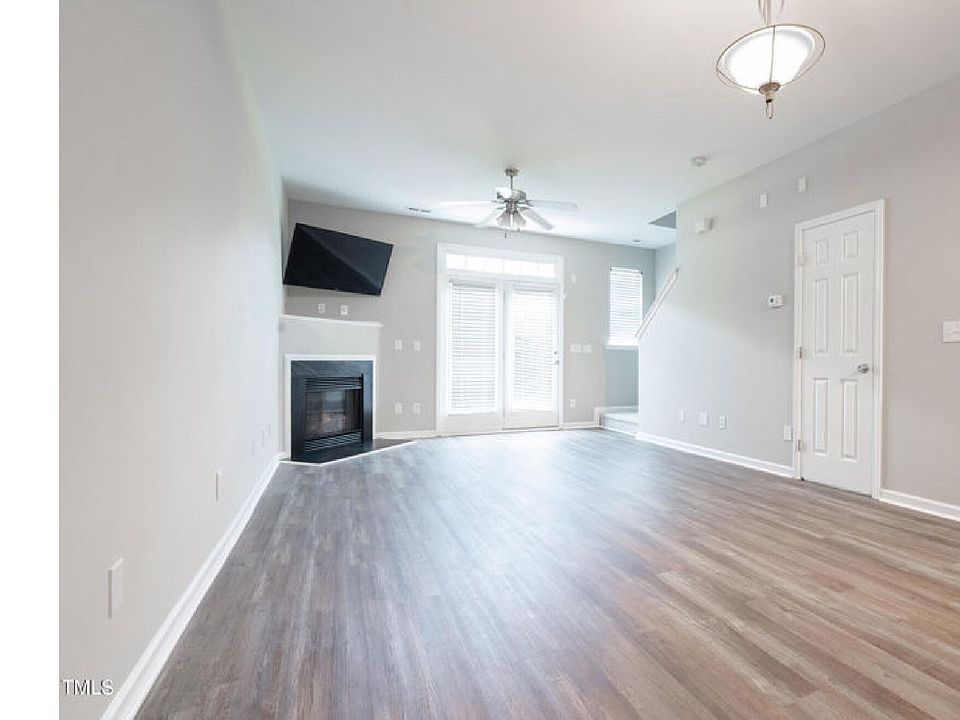 1st image of 8518 Arboles Ct