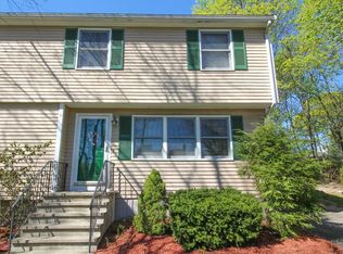 4 Warren Pl, Franklin, MA 02038