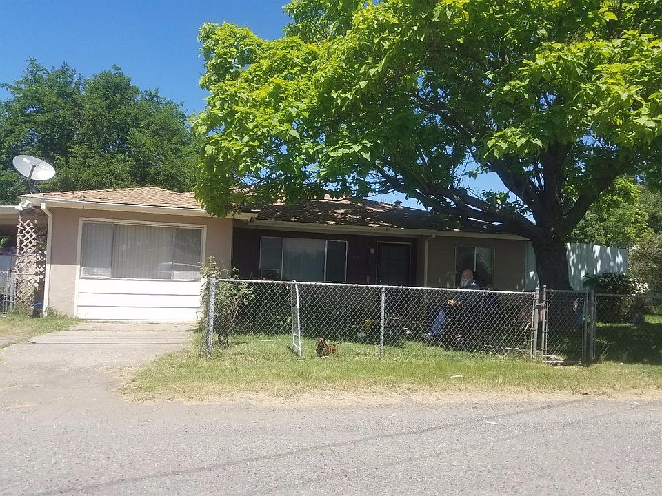 1st image of 1975 8th Ave
