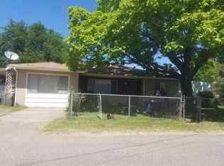 1975 8th Ave, Olivehurst, CA 95961