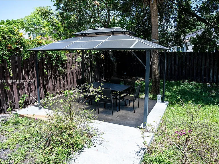 247 NW 58th St — Photo 9