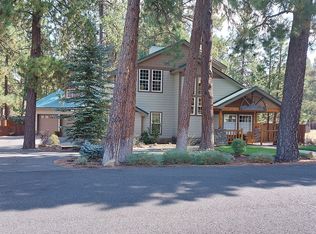 852 S Pine St, Sisters, OR 97759