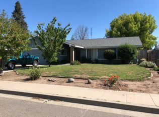 1113 E Howard Ct, Visalia, CA