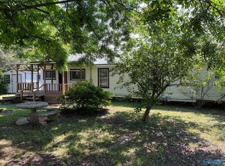 2607 S 11th St, Gadsden, AL 35904