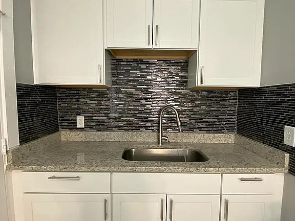3rd image of 3107 Nolan St