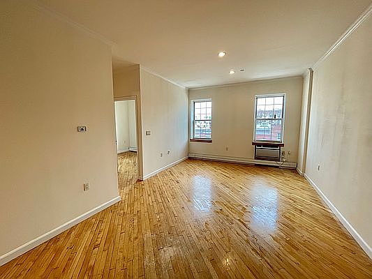 2nd image of 250 14th St #4D