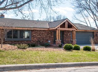 938 19th St NE, Rochester, MN 55906