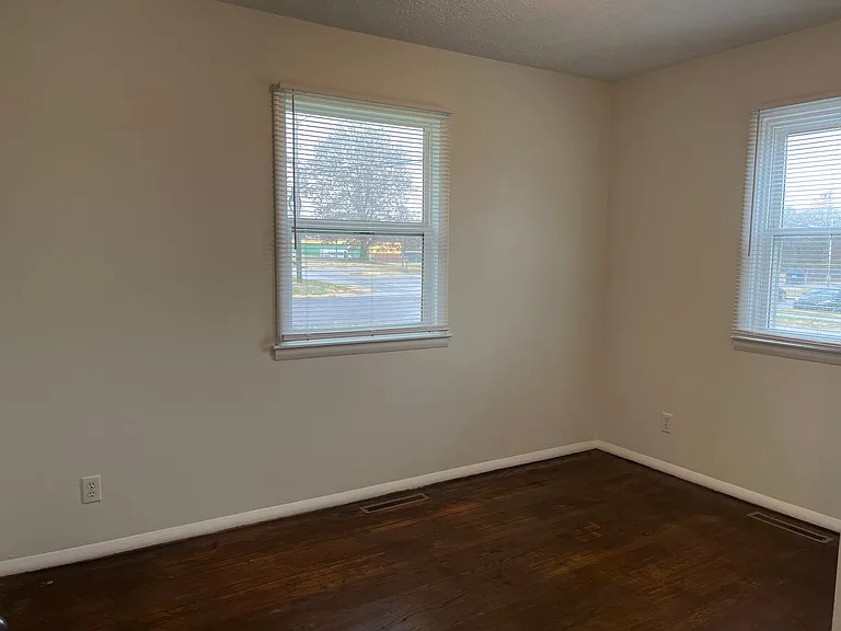 2204 W Madison St — Photo 12