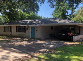 1930 Plantation Dr, Alexandria, LA 71301
