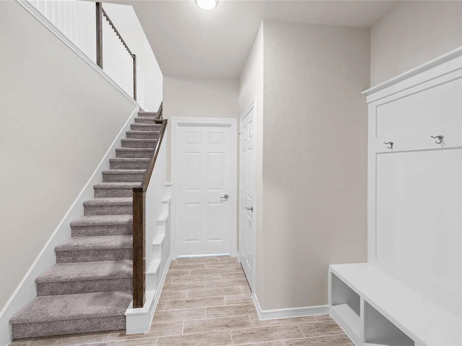 4 bed, 2.5 bath, 3399 sqft, $3,400 — Photo 4