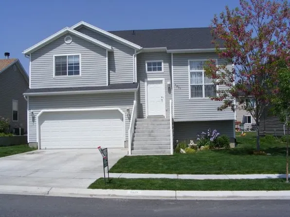 7831 N Apache Ln, Eagle Mountain, UT 84005