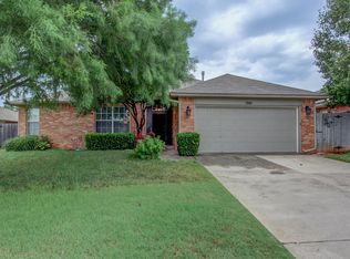 1901 Joseph Dr, Edmond, OK 73003