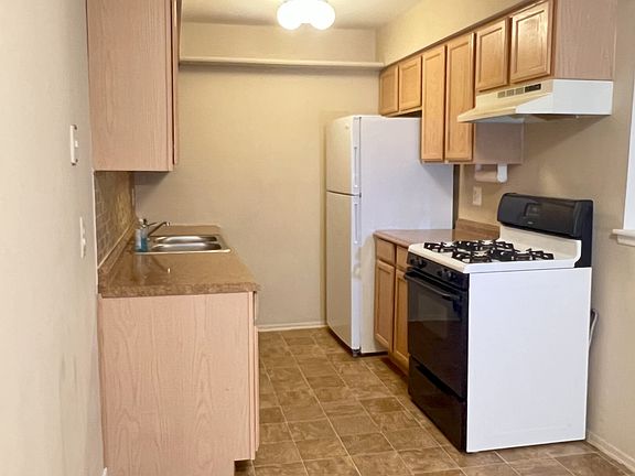 2nd image of 44487 Savery Dr Unit 107