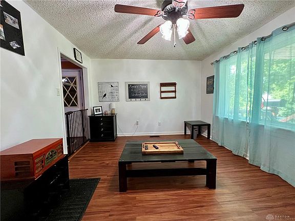 5th image of 528 Browning Dr