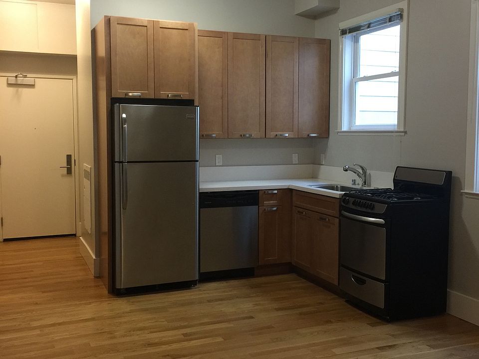 1st image of 493 Haight St #211