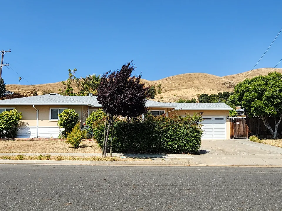31402 Hugh Way