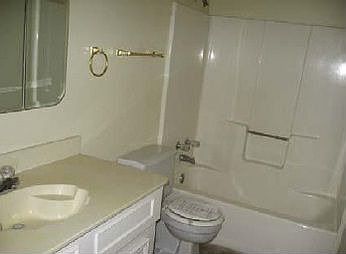 5th image of 111 Liberty Dr