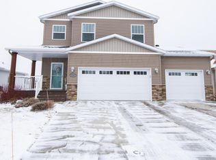 4869 Westminster Dr, Moorhead, MN 56560