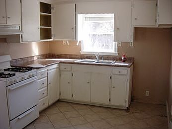 2nd image of 5844 Manzanita Ave
