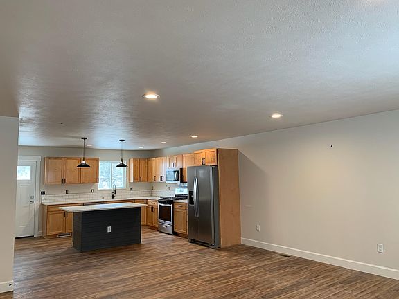 3rd image of 4519 N Keller Ln