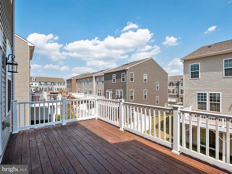 10715 Caledonia Meadow Dr — Photo 29