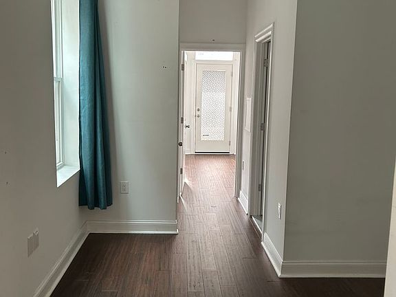 2nd image of 1824 W Girard Ave