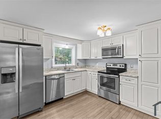 323 Flagg St #2, Bridgewater, MA 02324