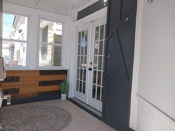 4th image of 4402 Liberty Ave Floor 2