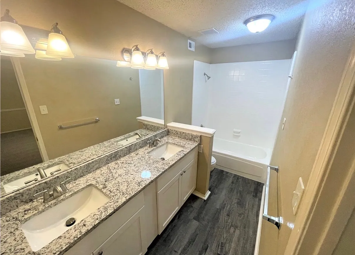 3 bed, 1529 sqft, $2,000 — Photo 2