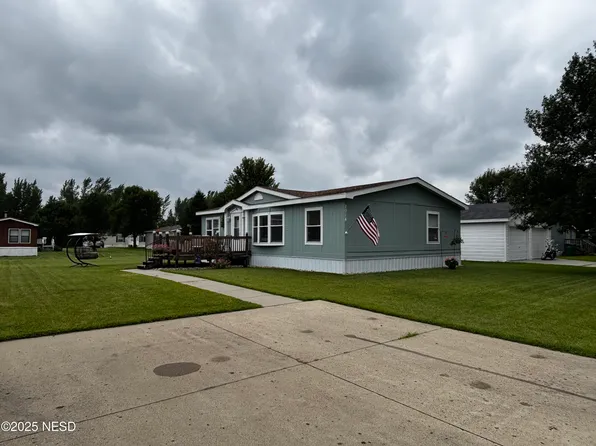 2014 11th Ave SW, Watertown, SD 57201