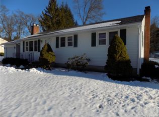 7 Aloha Dr, Enfield, CT 06082