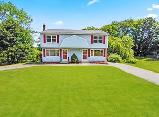 15 Sunnyside Ln #A, Derry, NH 03038