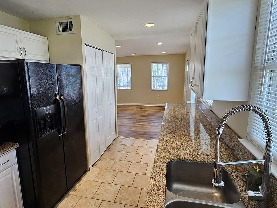 Kitchen / living room