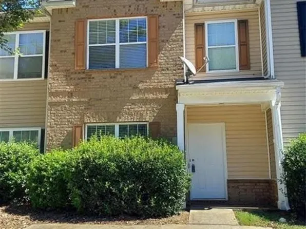 1749 Broad River Rd, College Park, GA 30349