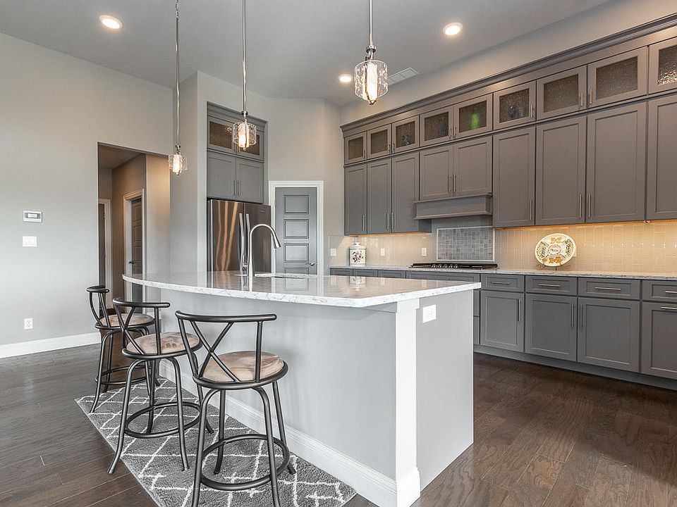 1st image of 1939 Lasso Cir