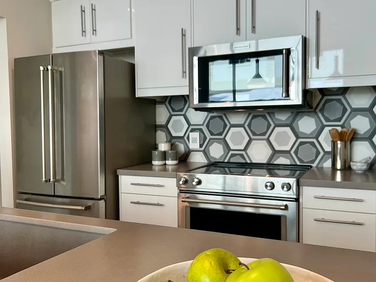 220 Lombard St #116 — Photo 32