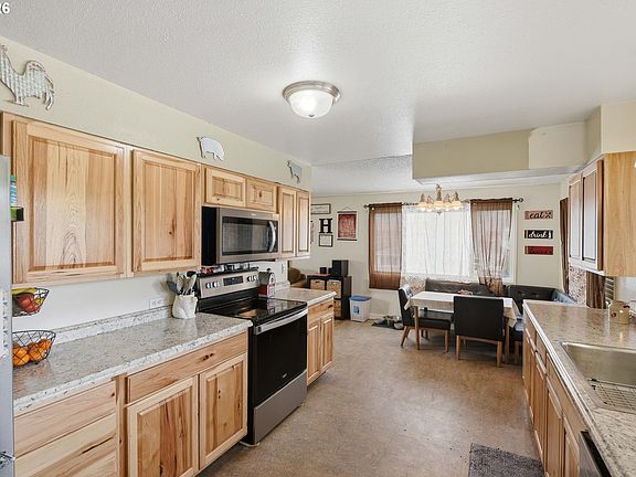 4th image of 2617 Union Ave