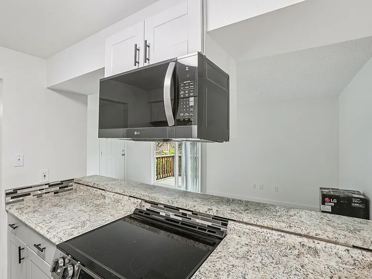 Images Garden View Apartments — Photo 13