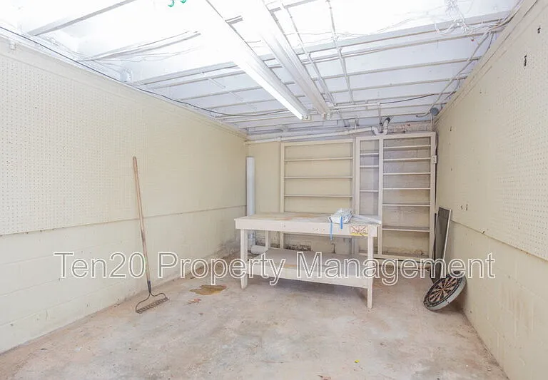 4264 Yates Dr — Photo 20