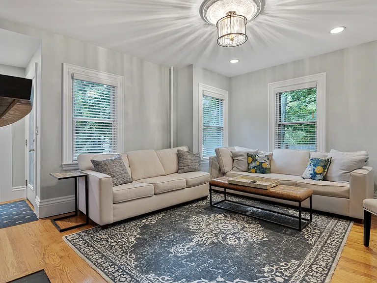 13 Saint James St #1 — Photo 3