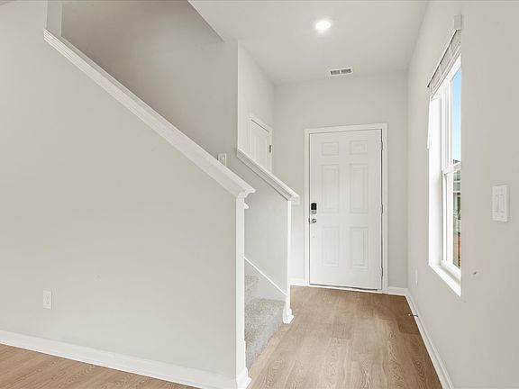 Welcome to the Roswell floorplan at Pleasant Brook.