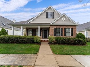 43 Falcon Way, Washington, NJ 07882